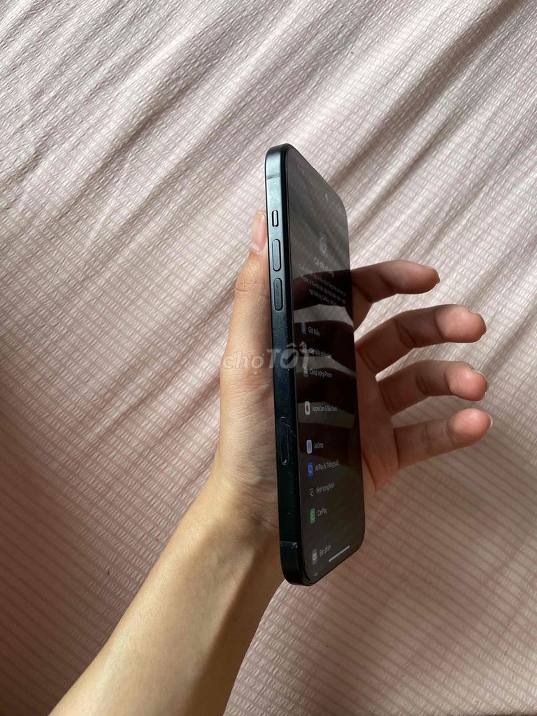 Фото 3: Apple iPhone 15 Plus 128GB Черный как новый