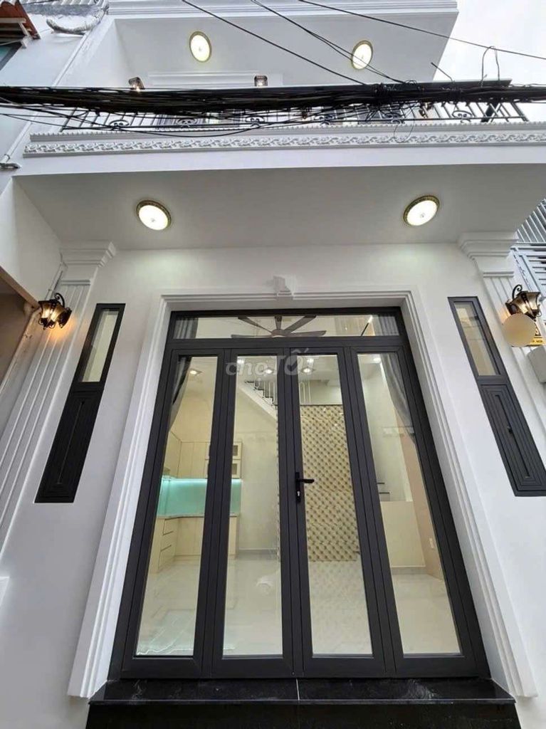 Дом в переулке 3 м, Lũy Bán Bích, Tân Phú_2 этажа_27м², полная документация_SHR, ровный участок