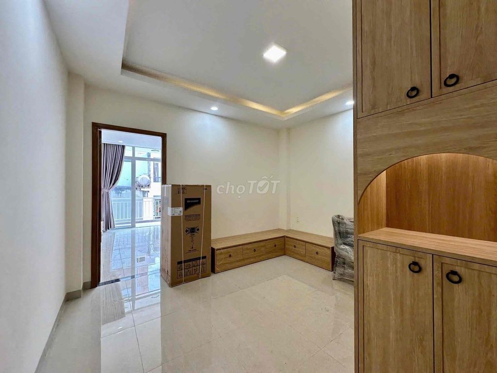 Фото 3: Апартаменты в 3-м районе, новые на 100%, 1 спальня, 50 м², банкол, рядом с Тандинь