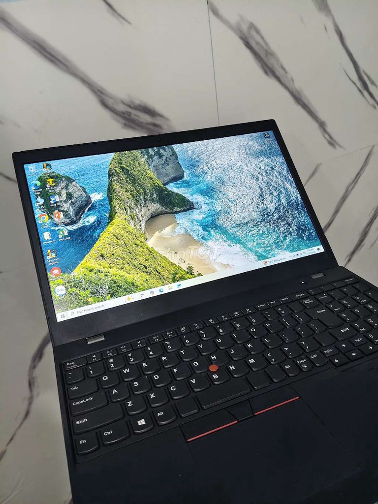 Lenovo ThinkPad i5-10210U 8GB/256GB SSD Черный