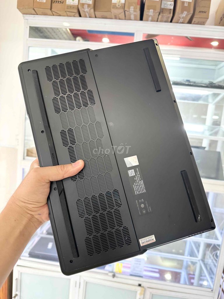 Фото 3: Lenovo Pro 5 16IRX9 i9-14900Hx 16GB/1TB RTX 4060