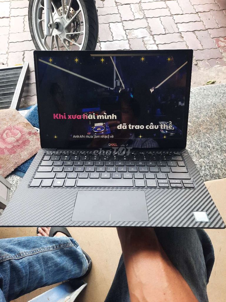 Фото 2: Dell XPS 13 9380 i7-8565U 16GB 4K Серый