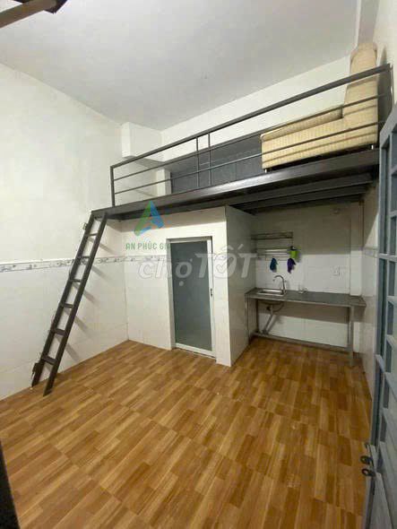 Продажа доходного дома 2 этажа, 10 комнат, переулок Нам Ки Кхой Нгиа, Нгу Хань Шон