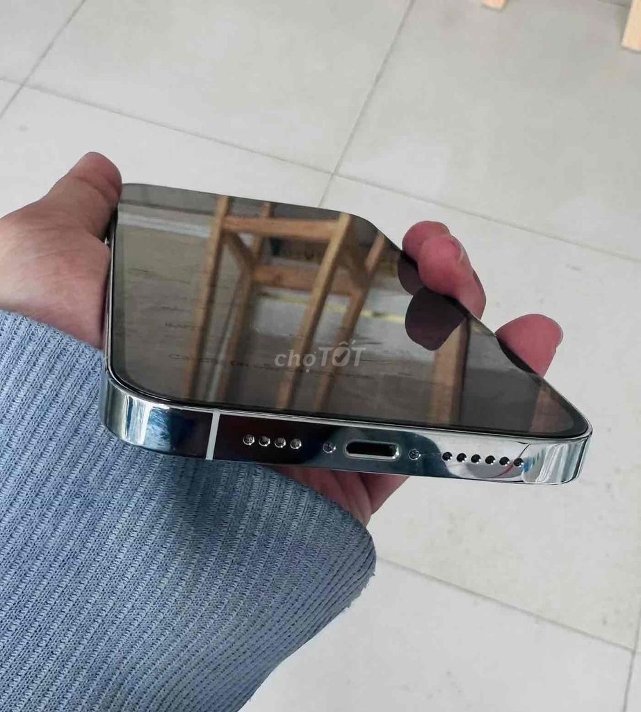 Фото 3: Apple iPhone 14 Pro Max 128GB Белый