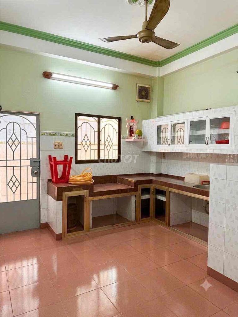 Фото 3: Q11 - 4x19 Hẻm ô tô Đỗ Ngọc Thạnh (cho thuê căn hộ dịch vụ)