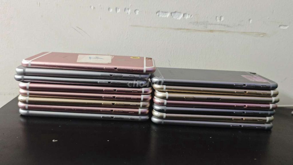 Фото 2: Apple iPhone 6S Розовое золото