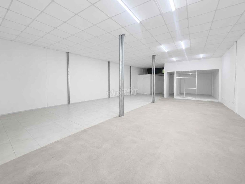 Фото 3: Аренда склада/цеха 200 м², жилой район Биньлой, Биньтхань, цена 30 млн