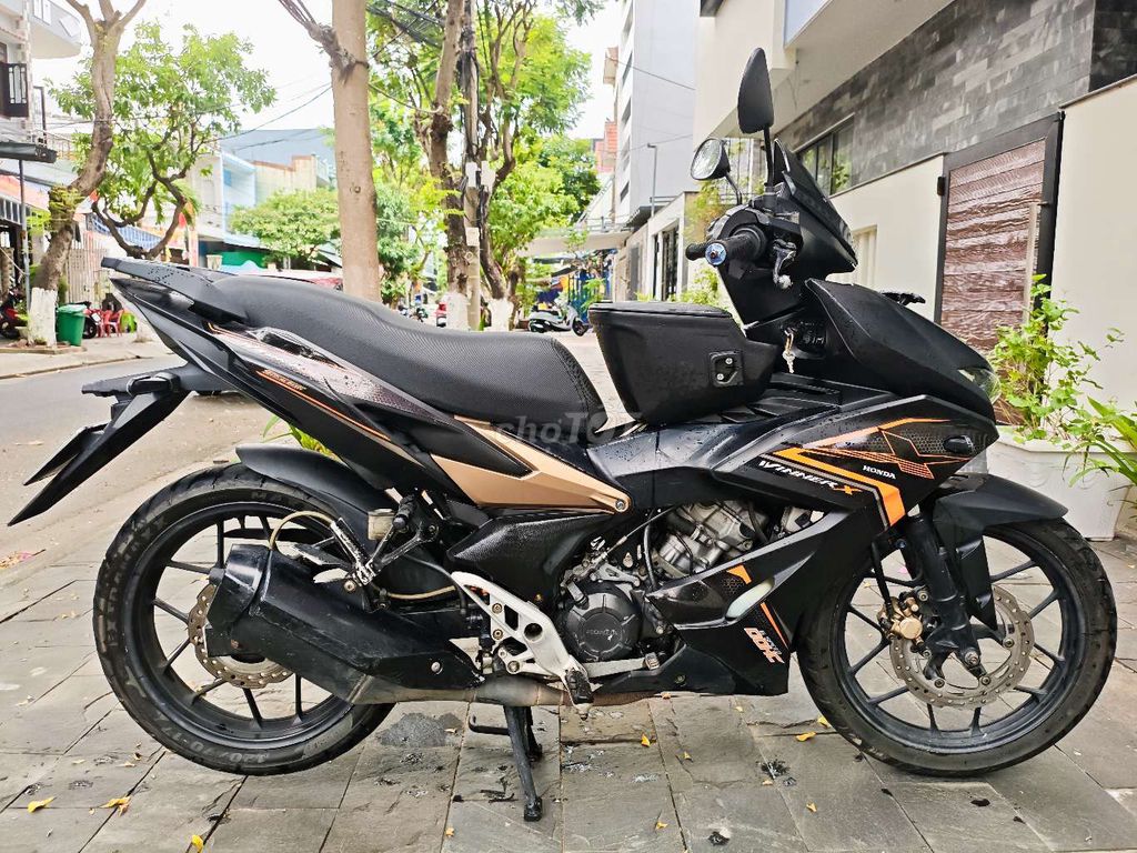 Фото 3: Honda Winner X V2 2021 Черный пробег 26 000 км