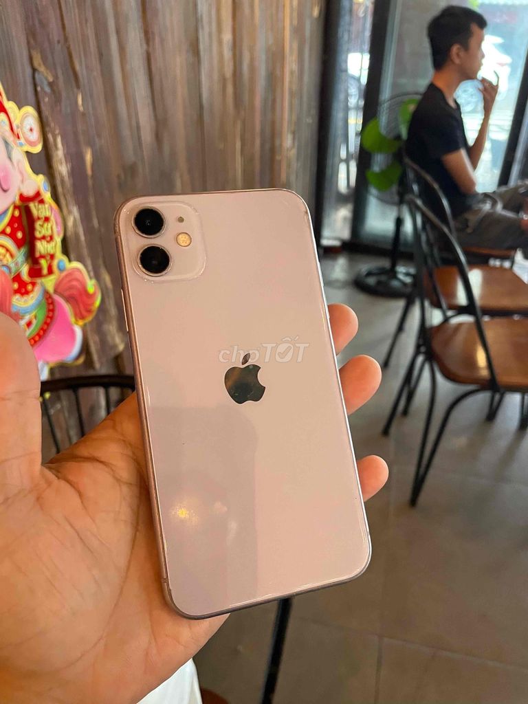 Фото 3: Apple iPhone 11 Белый