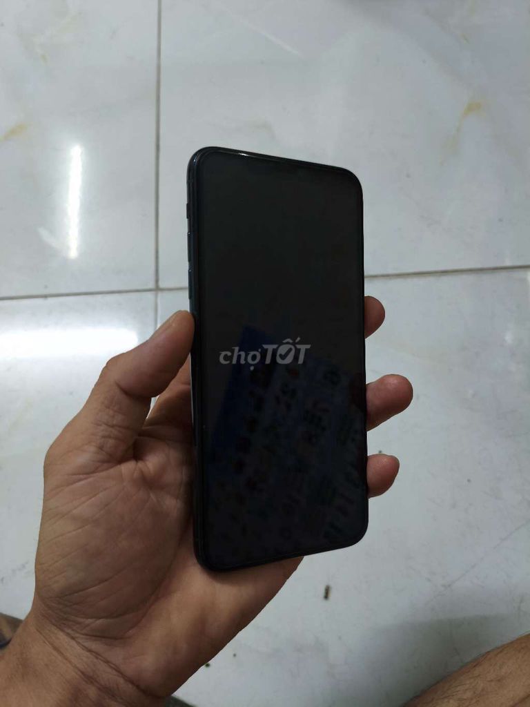 Фото 2: Apple iPhone 11 Pro Max 64GB зелёный Green международная версия