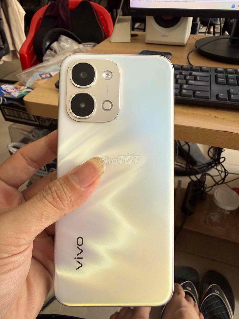 Vivo Y31d 128GB белый, ещё на гарантии производителя TGDD, новый 99%