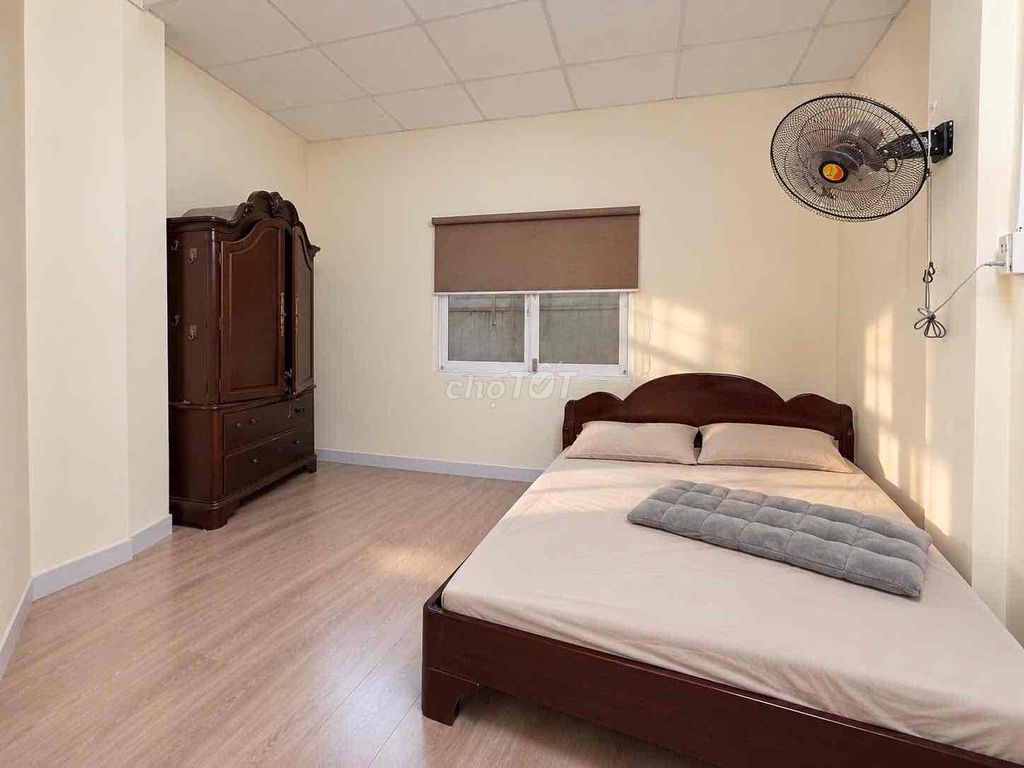 Фото 3: 2 спальни + 1 гостиная, 55 м², адрес: 4 человека, 4 мотоцикла, без общего хозяина, район 10, рядом с UEH