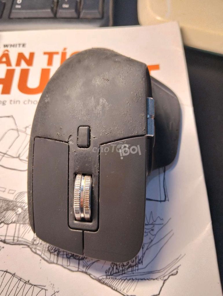 Фото 2: Мышь Logitech MX Master 3S серая