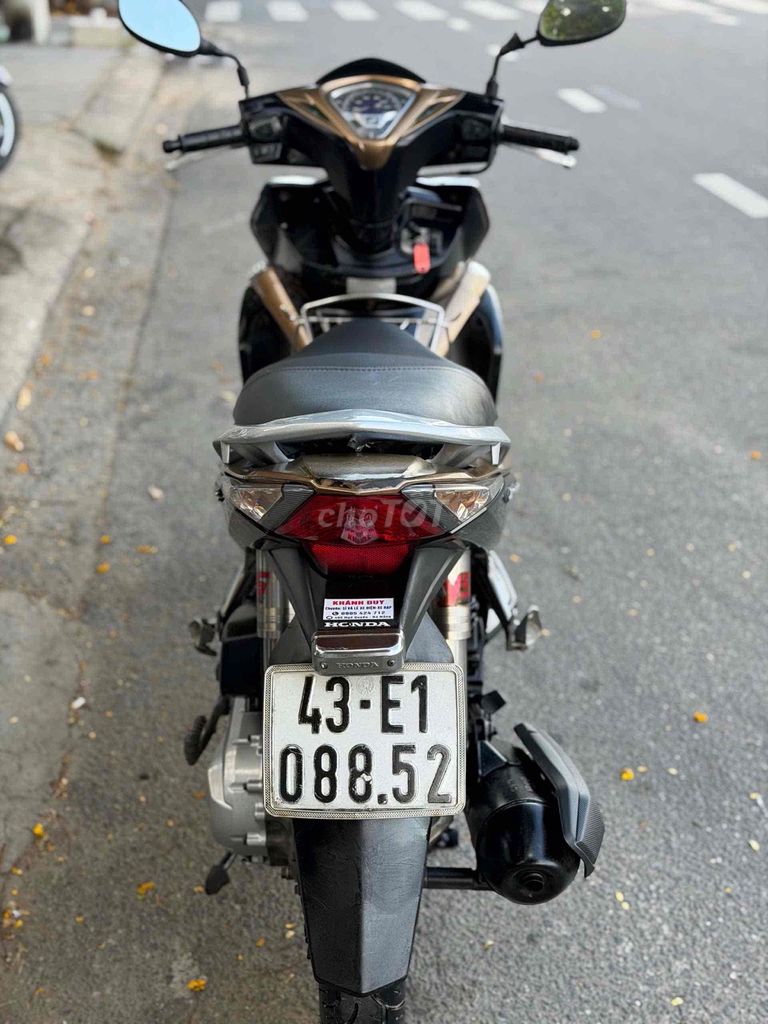 Honda Air Blade 2012 Красный серебристый