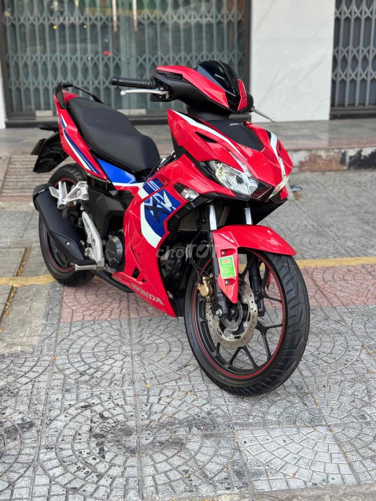Фото 2: Honda Winner V3 2023 Красный