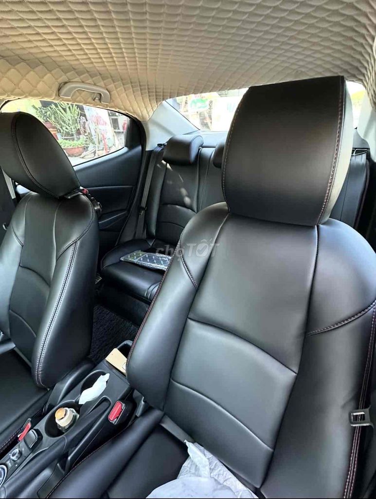 Фото 2: Mazda Mazda 2 2023 AT Đỏ Tự động