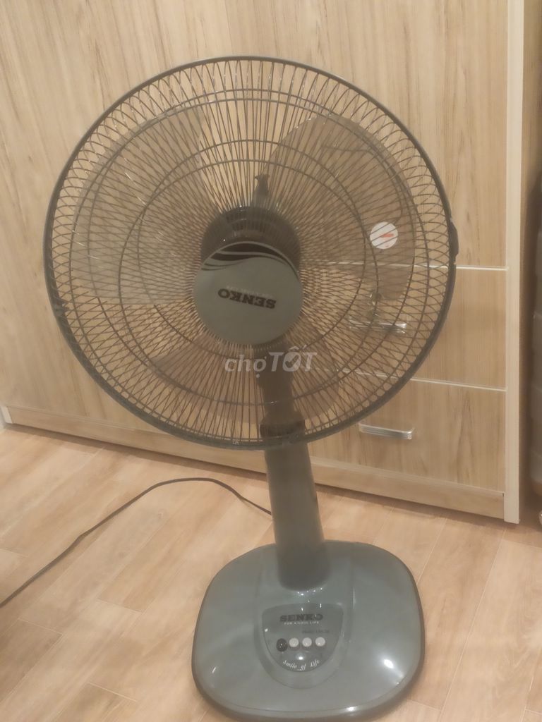 Quạt đứng lửng Senko L1638 Xám Việt Nam
