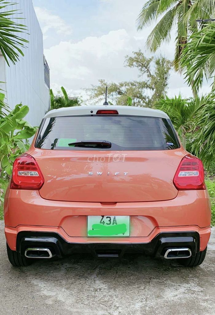 Suzuki Swift 2020 45000 км оранжевый