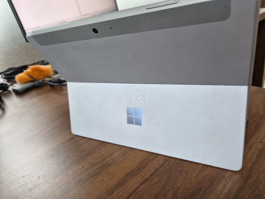 Фото 3: Surface Go 1825 Pentium Gold 8GB/128GB серебристый