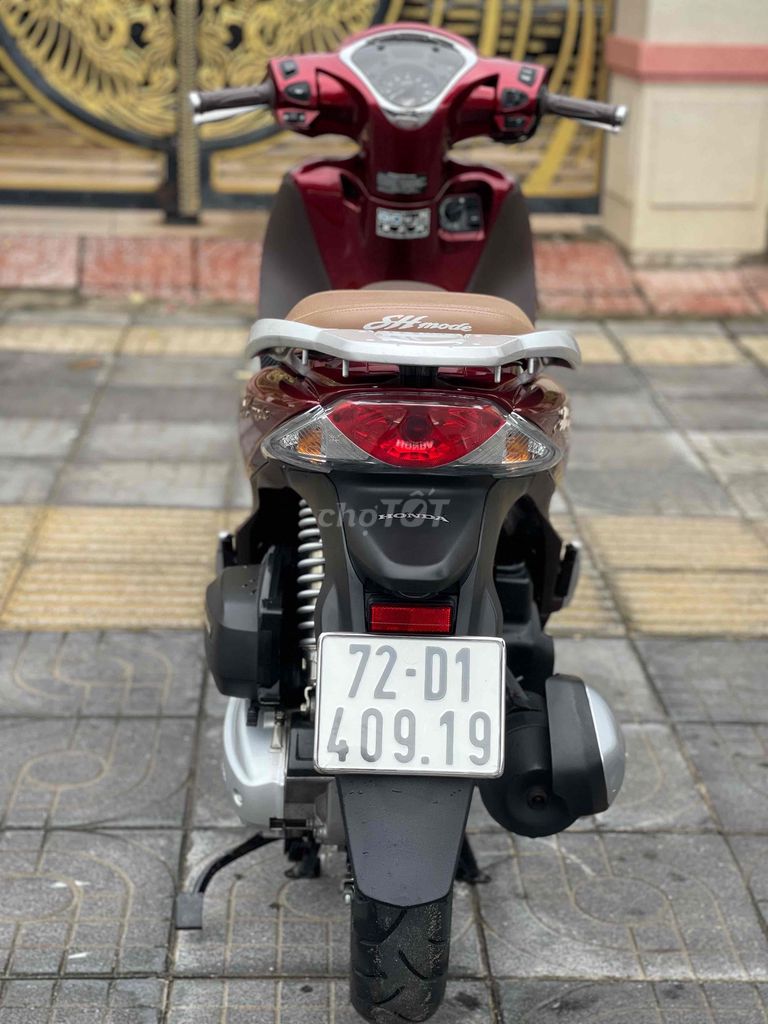 Фото 3: Honda SH Mode 2019 красный 26000 км