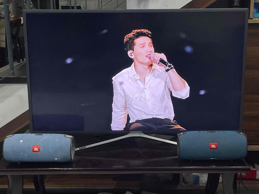 Телевизор Samsung 43 дюйма Черный Новый