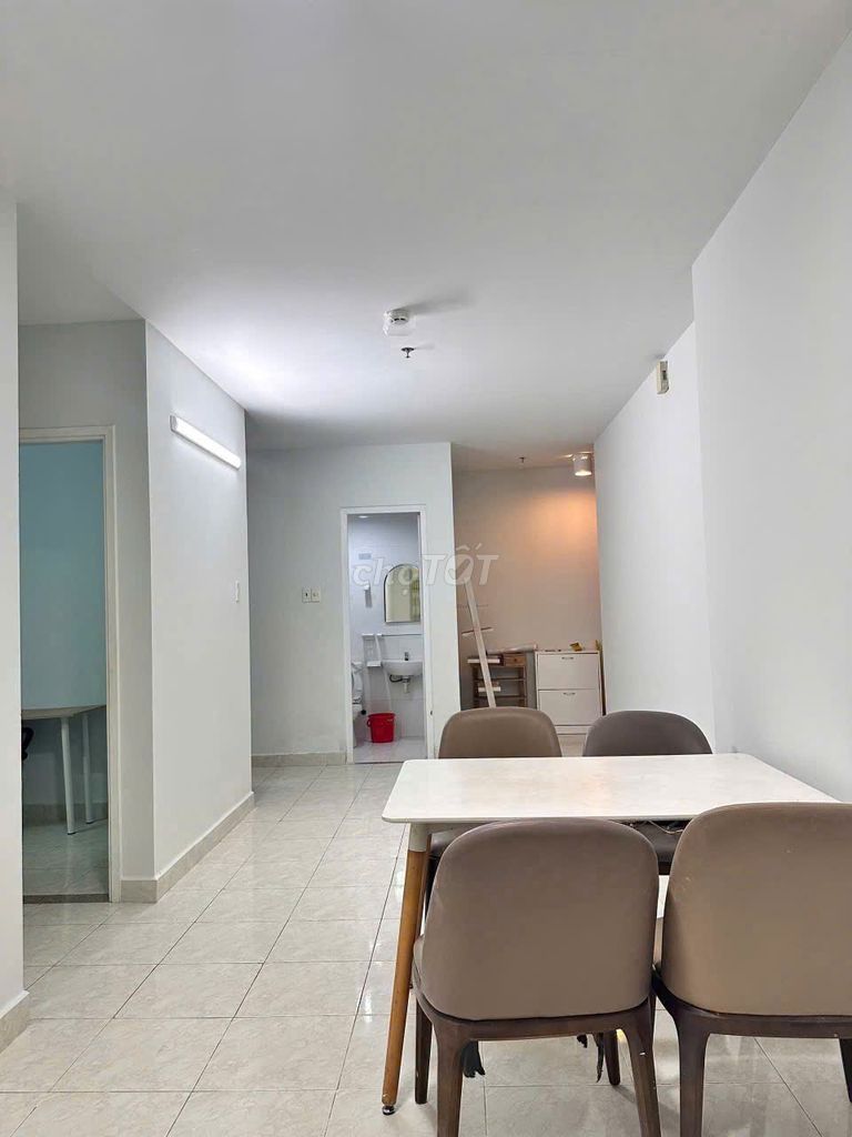 ЖК Hiệp Thành Building. Lê Văn Khương. Q12. 83м2 2 спальни. Базовая мебель. 7 млн