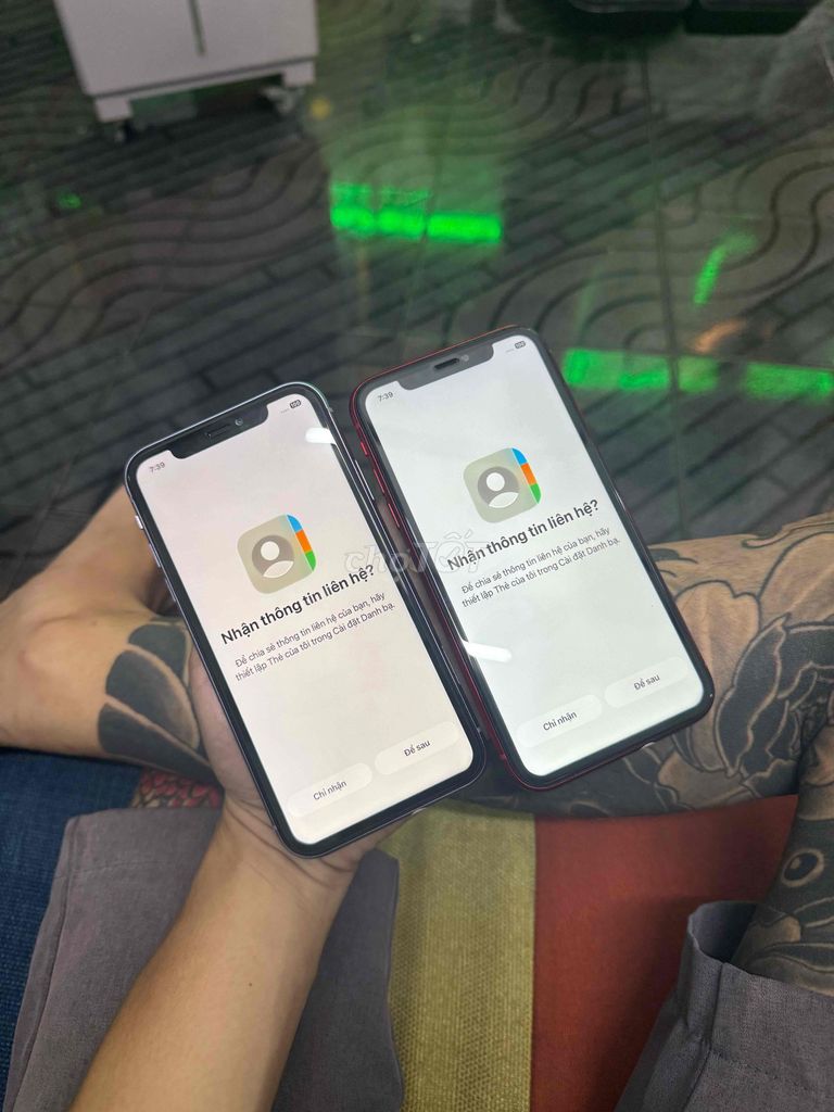 Фото 2: Apple iPhone 11 красный фиолетовый скрытый iCloud