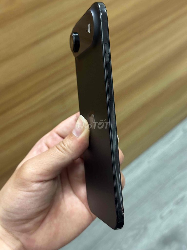 Фото 2: Apple iPhone 17 Air 256GB черный 91%