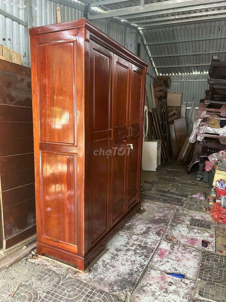 Фото 3: Шкаф для одежды из натурального дерева, красно-коричневый, 3 дверцы, 1м6х2м1