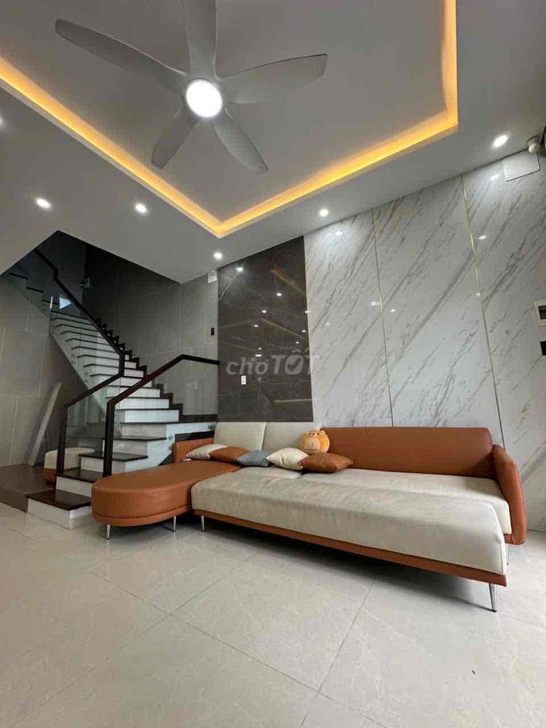 Фото 3: Cho thuê VILLA 3Pn 4WC gần FPT