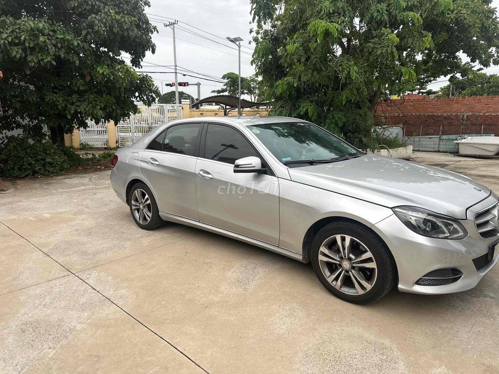 Фото 2: Mercedes-Benz E250 2014 Серебристый