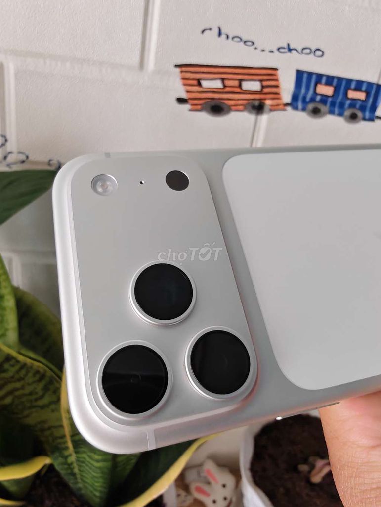 iPhone 17 Pro Max 256GB Белый VN продажа или обмен