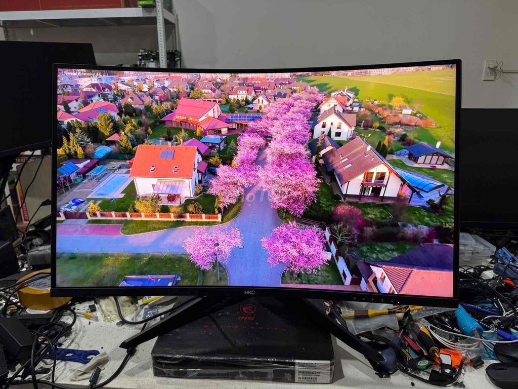 Игровой монитор HKC 32 дюйма 2K изогнутый 144 Гц по низкой цене