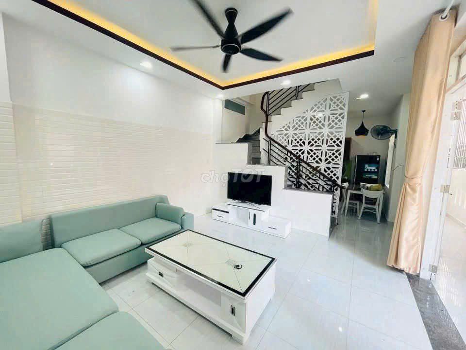 Фото 2: 🏡 СДАЕТСЯ ДОМ ЦЕЛИКОМ 3 СПАЛЬНИ С ПОЛНОЙ МЕБЕЛИРОВКОЙ, РЯДОМ С МОРЕМ, ЦЕНТР, 20 МИЛЛИОНОВ