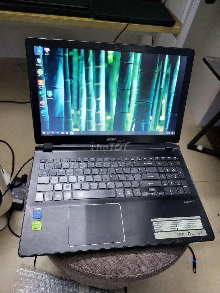 Acer V5-573G i5-4200U 15.6 дюймов 8GB/128GB Видеокарта 4G