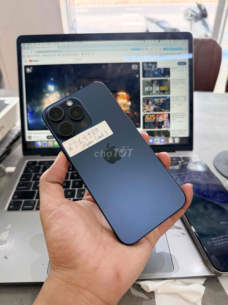 Фото 3: Apple iPhone 15 Pro Max 256GB Xanh