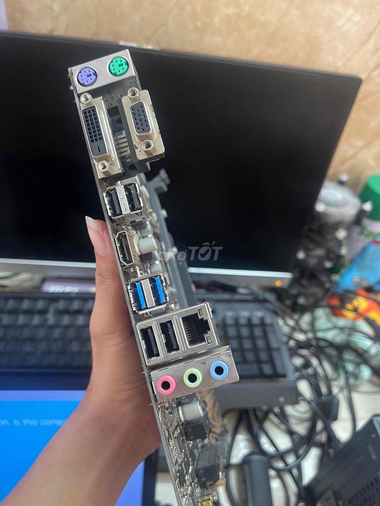 Фото 2: Материнская плата ASUS H110M-K LGA 1151