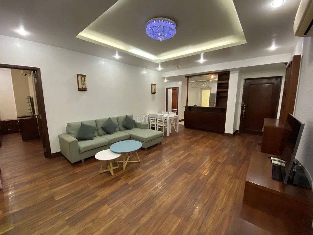 Квартира Hùng Vương Plaza, район 5 — 130 м² (3 спальни, 3 санузла) — красная книга, собственик