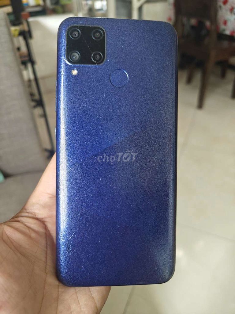 Фото 3: Телефон Realme C15, 4 ГБ/64 ГБ, 6000 мАч