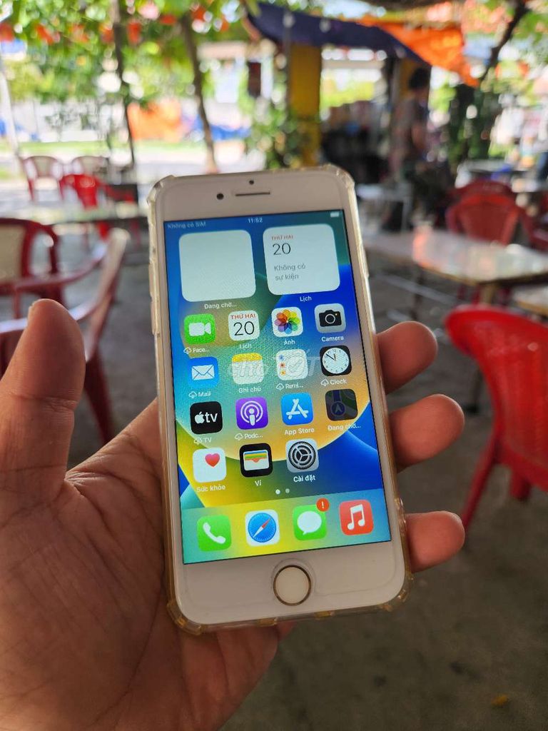 Фото 3: Apple iPhone 8 Белый Б/У