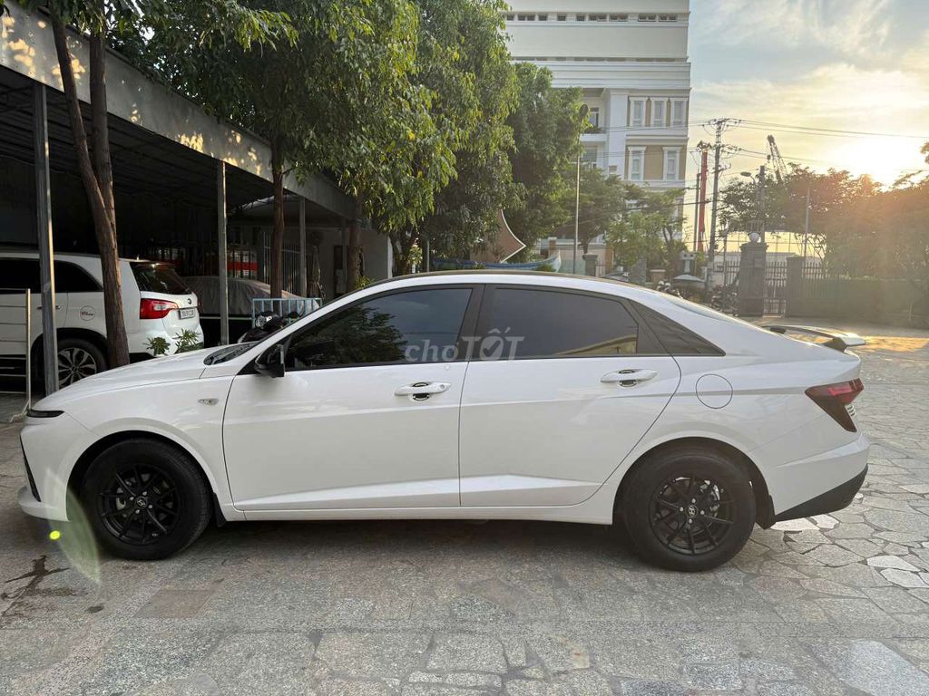Фото 3: Hyundai Accent BN7I 2025 Белый, механика, 9357 км