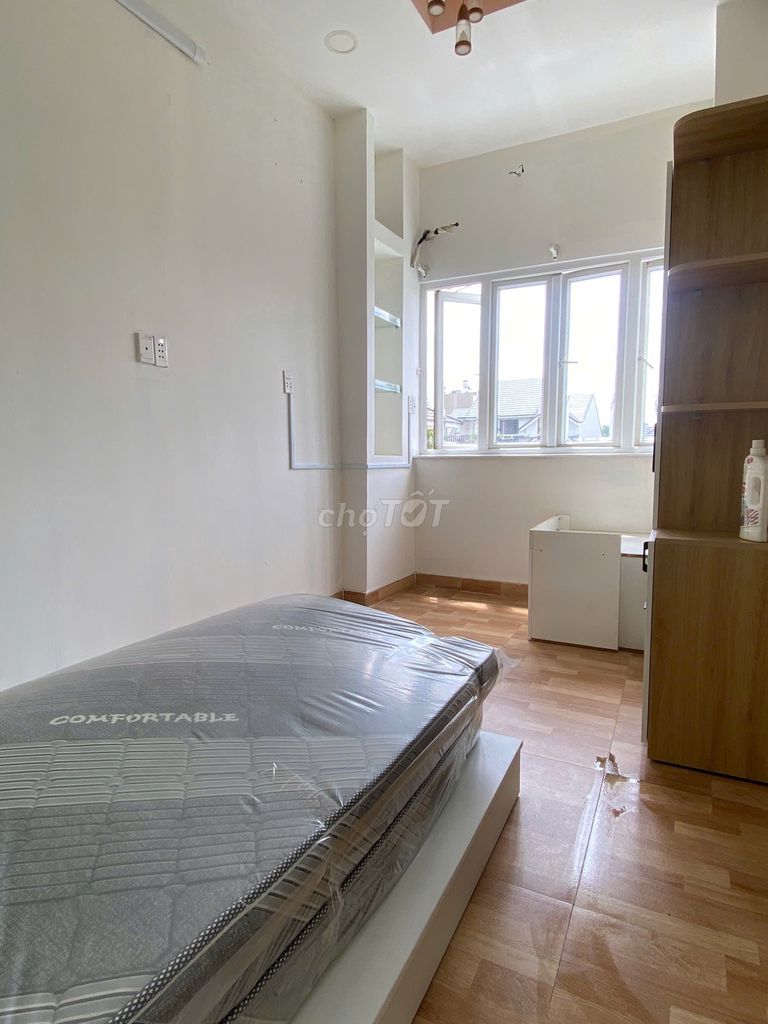 Фото 3: Квартира 1-2 спальни, 50 м², балкон, рядом с Данг Тхуи Чам, Бинь Лой, новая 100%