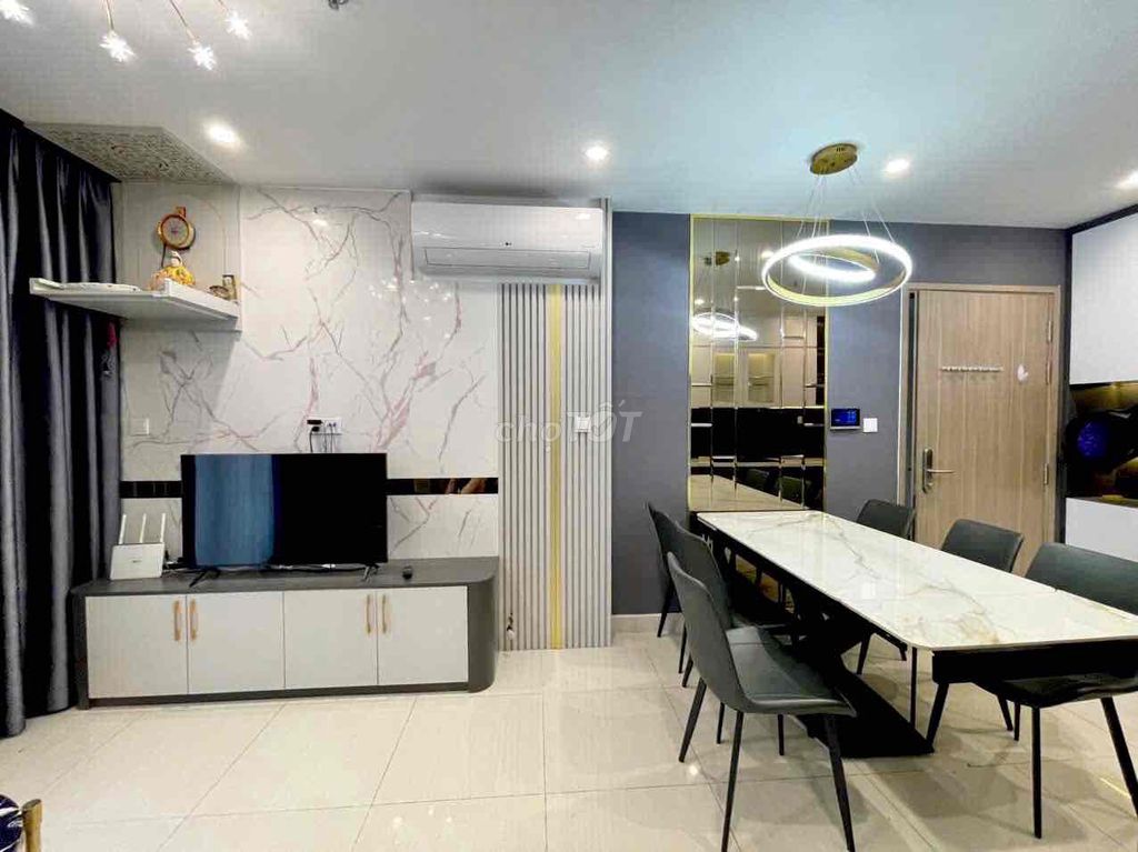 Фото 2: СДАЁТСЯ 2 СПАЛЬНИ/2 САНУЗЛА - VINHOMES GRAND PARK 9,5 МЛН/МЕСЯЦ