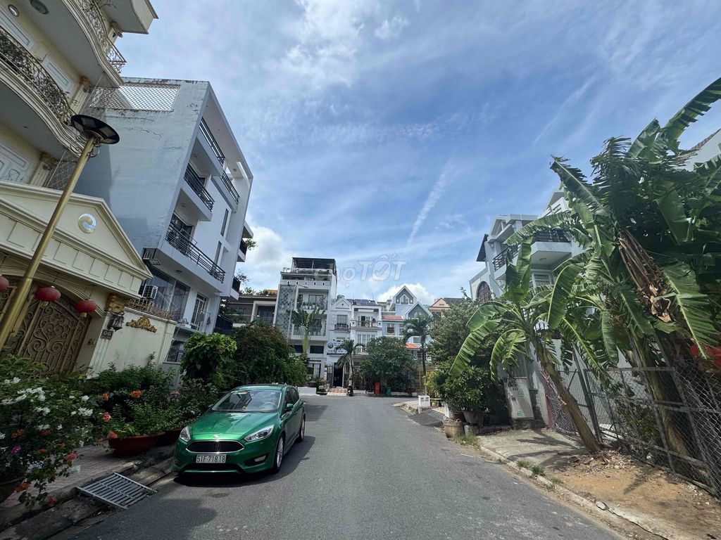 Фото 3: Срочная продажа, редкость — юго-восток, 120 м², улица 24, зона размежевания