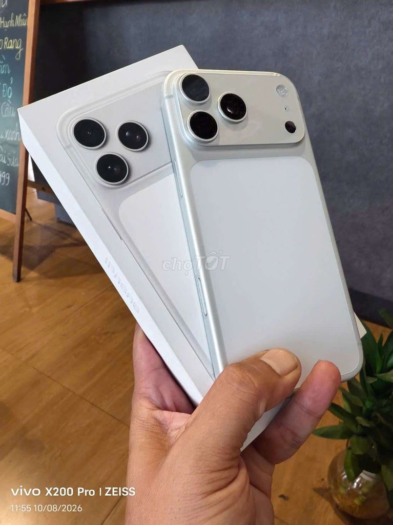 Apple iPhone 17 Pro Max 256GB Белый 98%