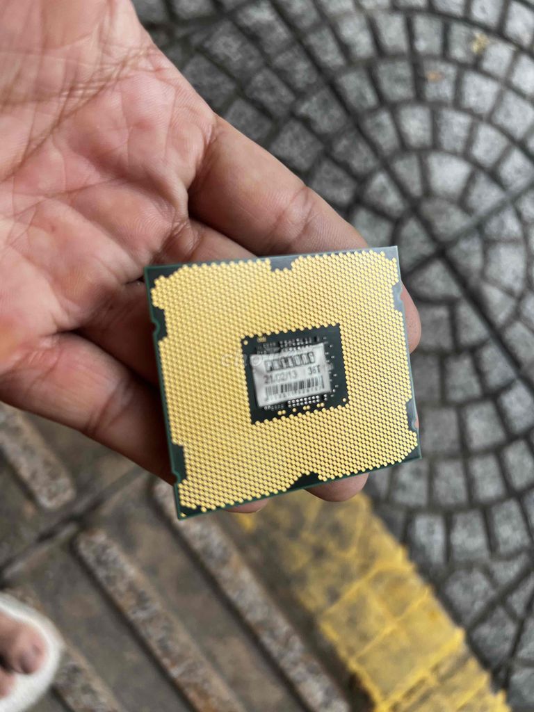 Фото 3: CPU Intel Core i7 3820 Socket 2011