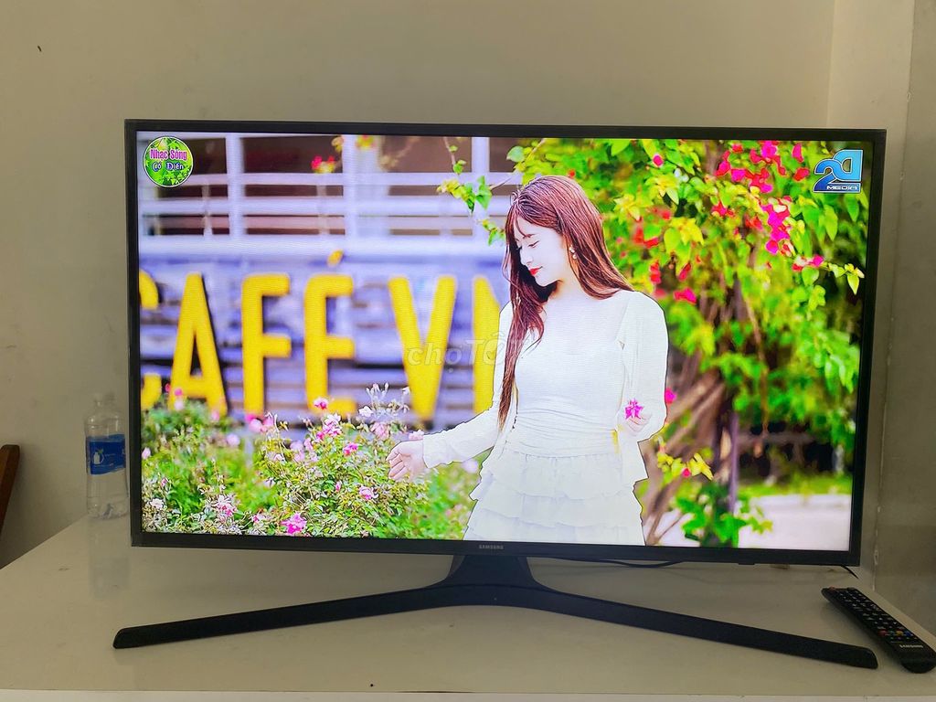 Телевизор Samsung 40 дюймов Smart
