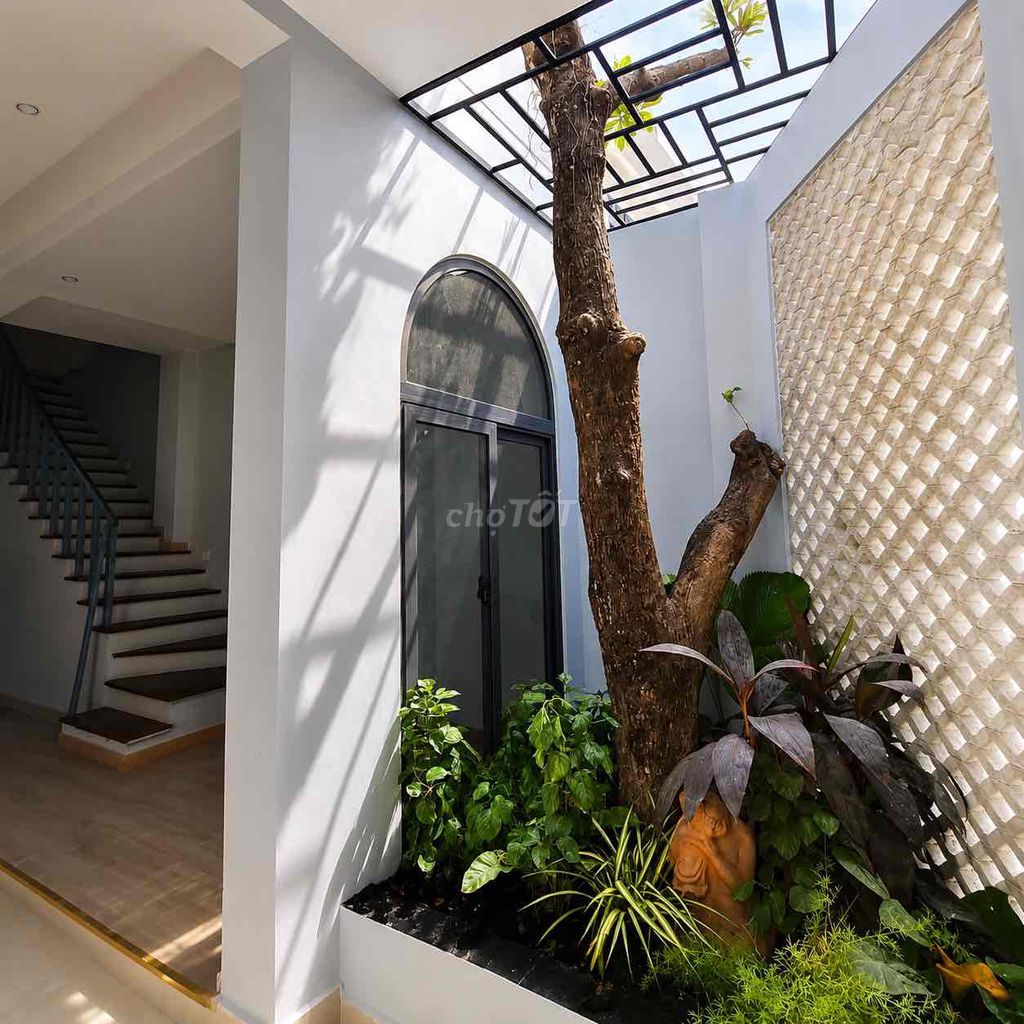 Аренда городского дома в жилом районе Anh Tuấn Green Riverside, Нябе, 5 спален, 80 м²