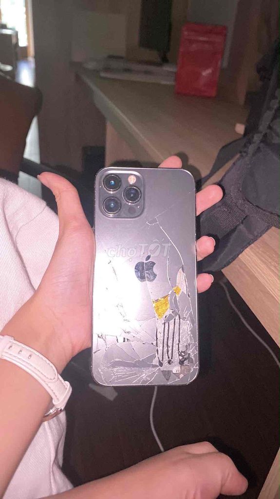Apple iPhone 12 Pro Max серый, экран заменен, батарея заменена