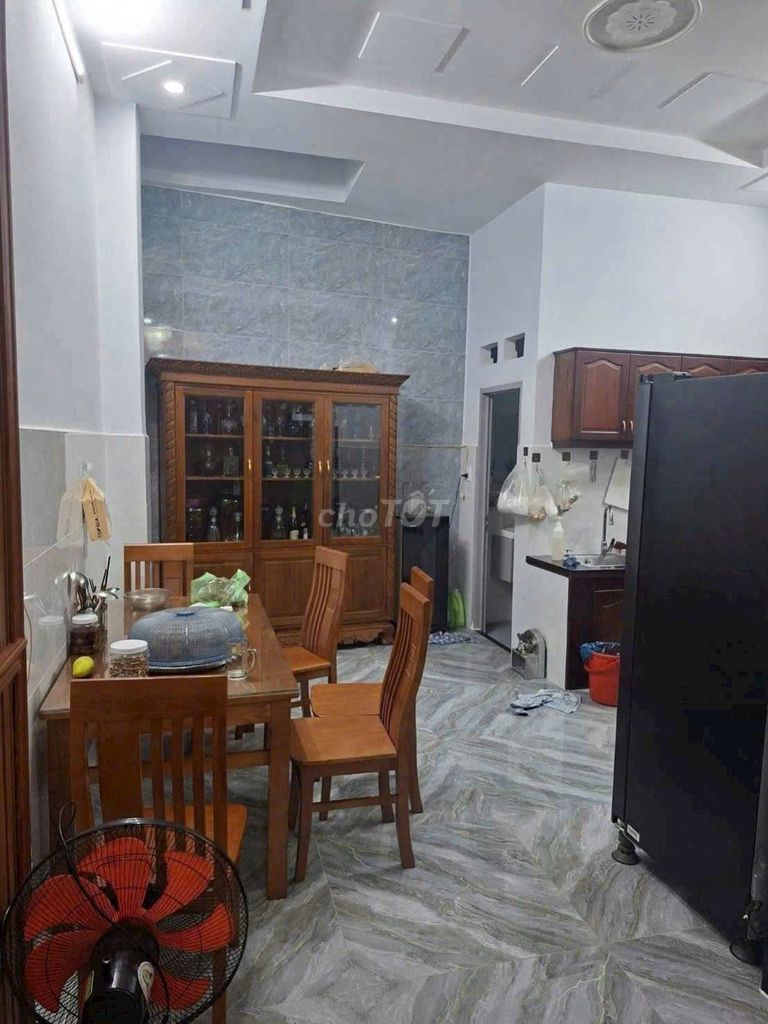 ПРОДАЁТСЯ ДОМ 1/ DƯƠNG THỊ MƯỜI 5 x 15: 3 ЭТАЖА, 4 СПАЛЬНИ, SHR